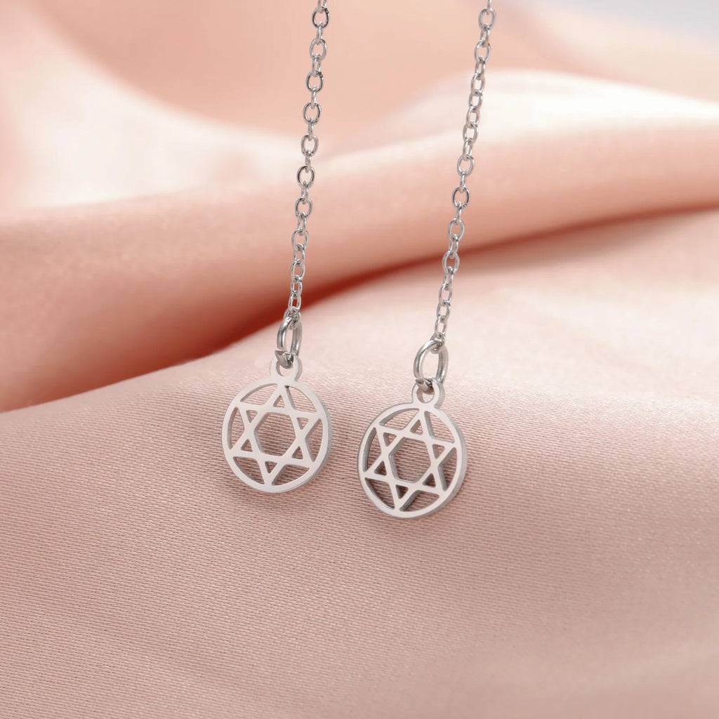 Lange hängende Ohrringe mit dem runden <span data-glossary-id="StarOfDavid">Davidstern</span> jüdisches Symbol Silber