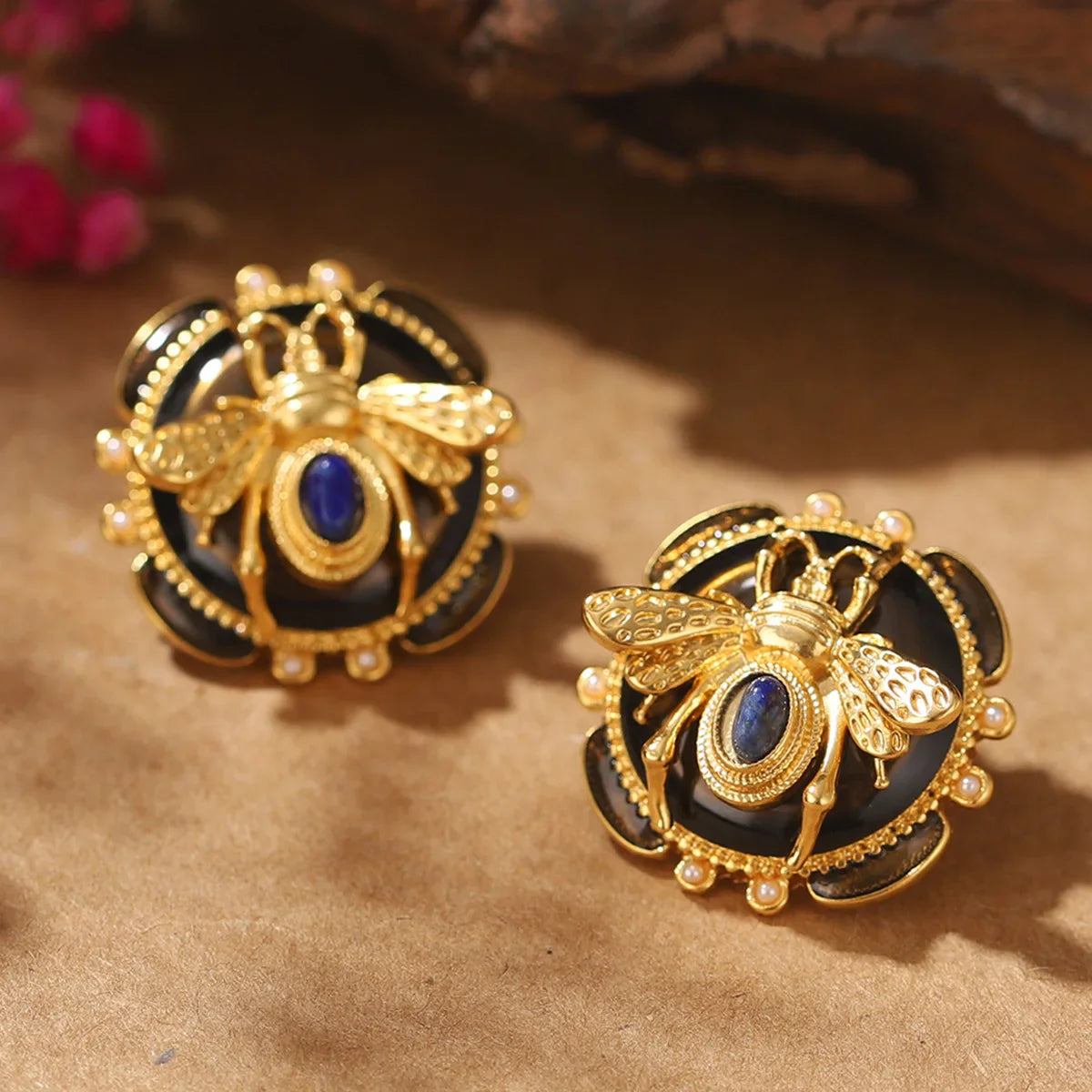 Runde Ohrringe Biene schwarz