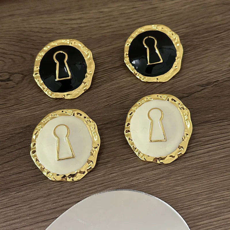 Runde Ohrringe Schlüssel 