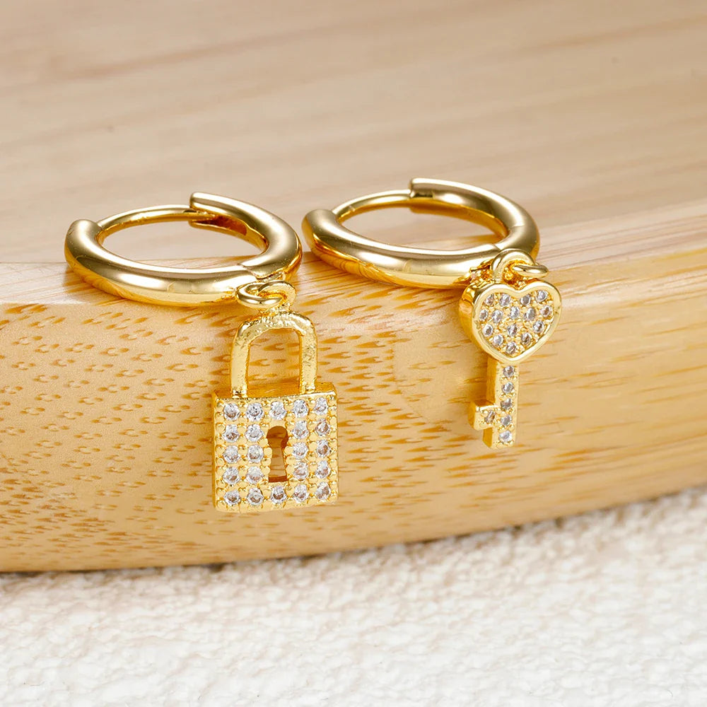 Creolen-Ohrringe mit Schlüssel und Schloss mit Strass, Schlüssel und Schloss, Gold