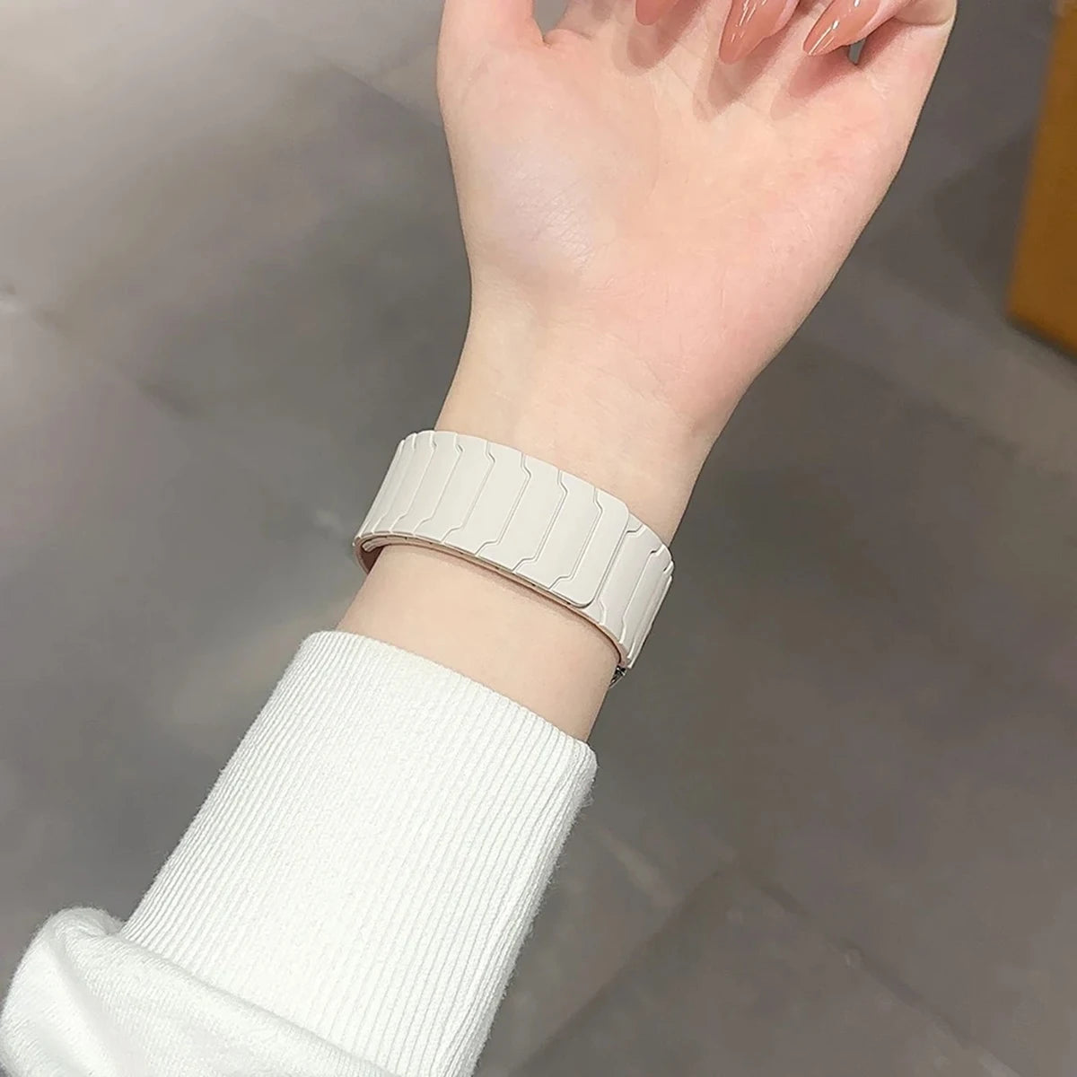Magnetarmband für Fitbit Versa 3, Versa 4, Sense 1 und Sense 2 Uhr weiß
