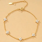 Verstellbares Kleeblatt-Armband mit Strass 