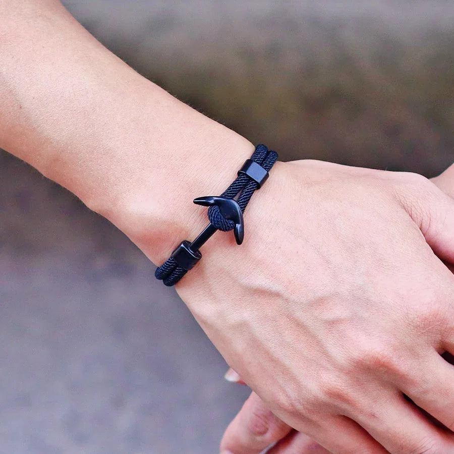 Armband mit schwarzem und marineblauem Anker