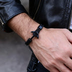 Armband mit schwarzem Anker 