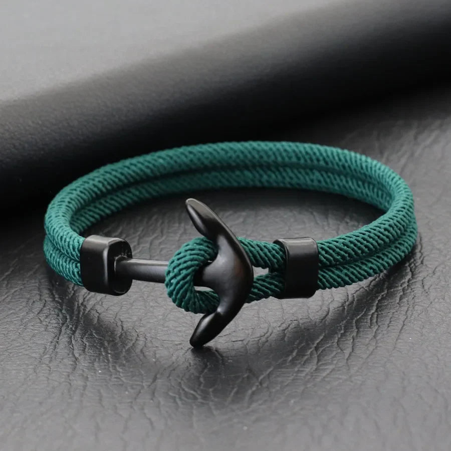 Armband mit schwarzem und grünem Anker