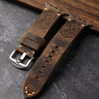 Apple Watch Herrenarmband aus dickem Leder im Wikinger-Stil silber
