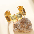 Lebensbaum-Armband im nordischen Stil mit goldenen Runen verziert