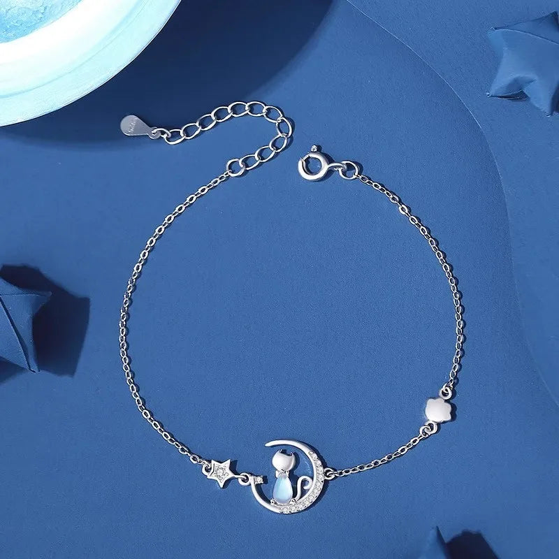 Armband mit Mondstein-Katzenmotiv und Zirkon