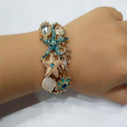 Armband mit Muscheln in blauer Farbe