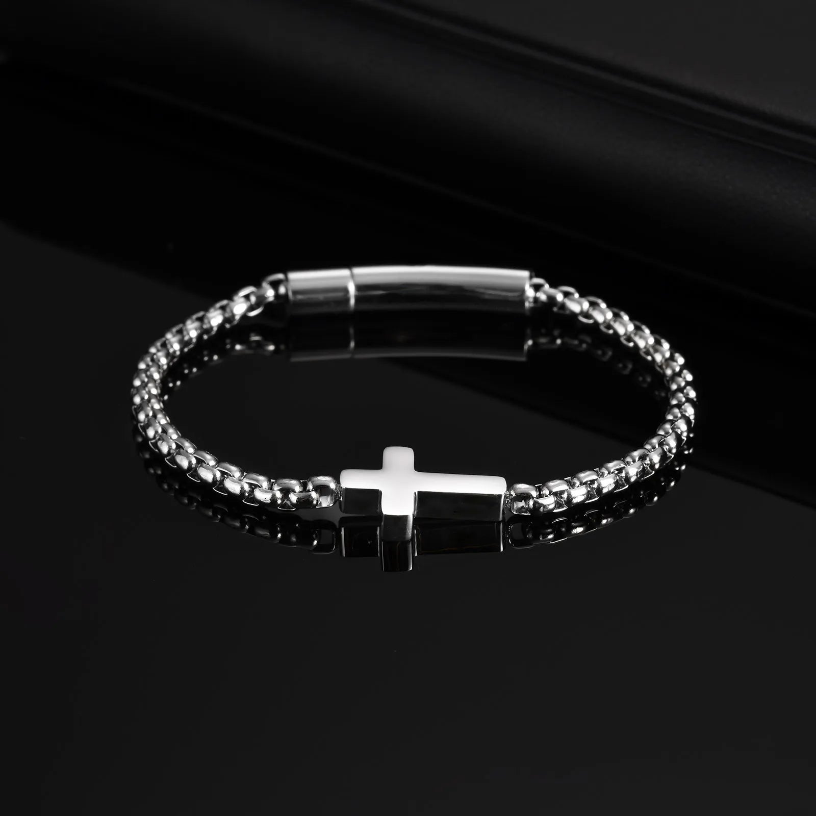 Armband mit horizontalem Kreuz
