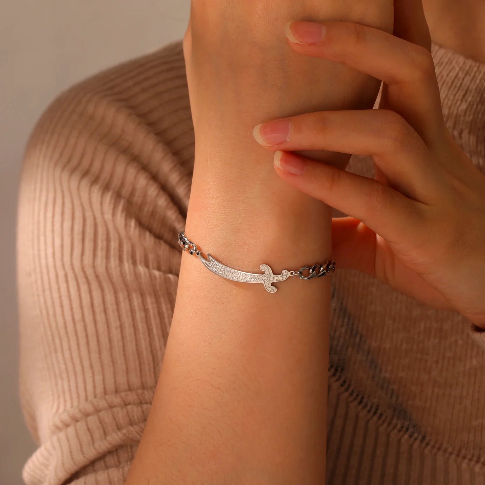 Armband mit arabischem Ali Zulfiqar Schwert in Silber