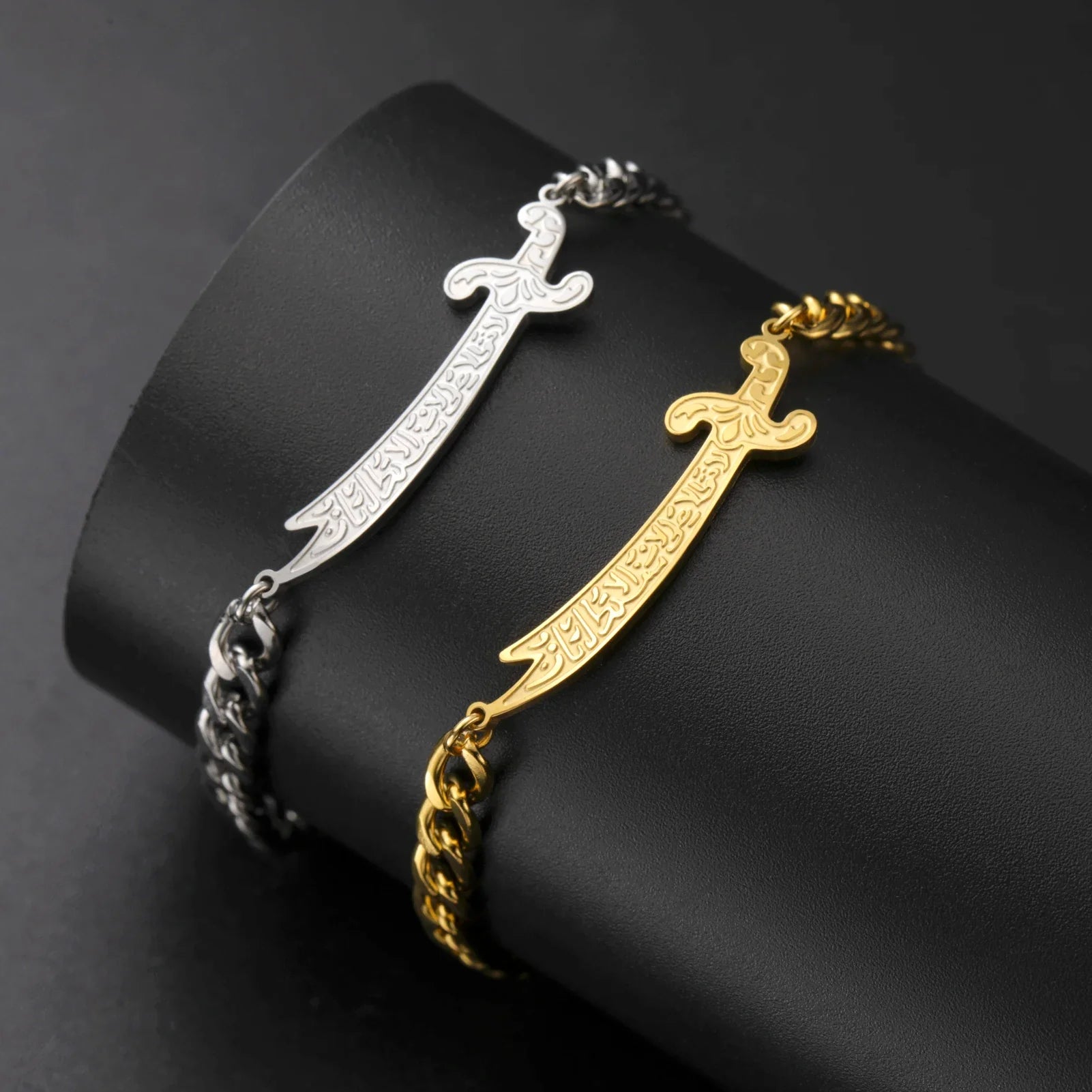 Armband mit arabischem Ali Zulfiqar Schwert in Gold