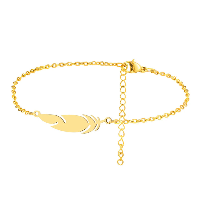 Charm-Armband mit goldener Feder