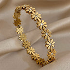 Armband mit Gänseblümchen-Wildblumen