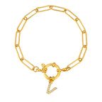 Personalisertes Armband mit Initiale v