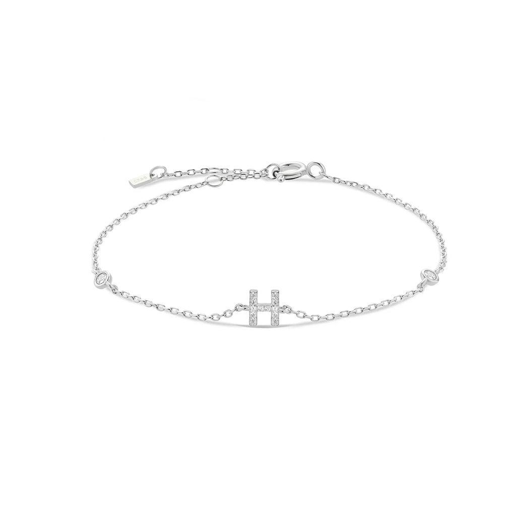 Armband mit Initiale aus silbernen Strasssteinen h