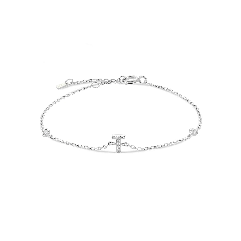 Armband mit Initiale aus silbernen Strasssteinen t