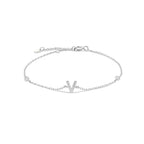 Armband mit Initiale aus silbernen Strasssteinen v