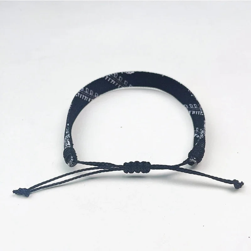 Armband mit geometrischen Keffiyeh-Mustern 