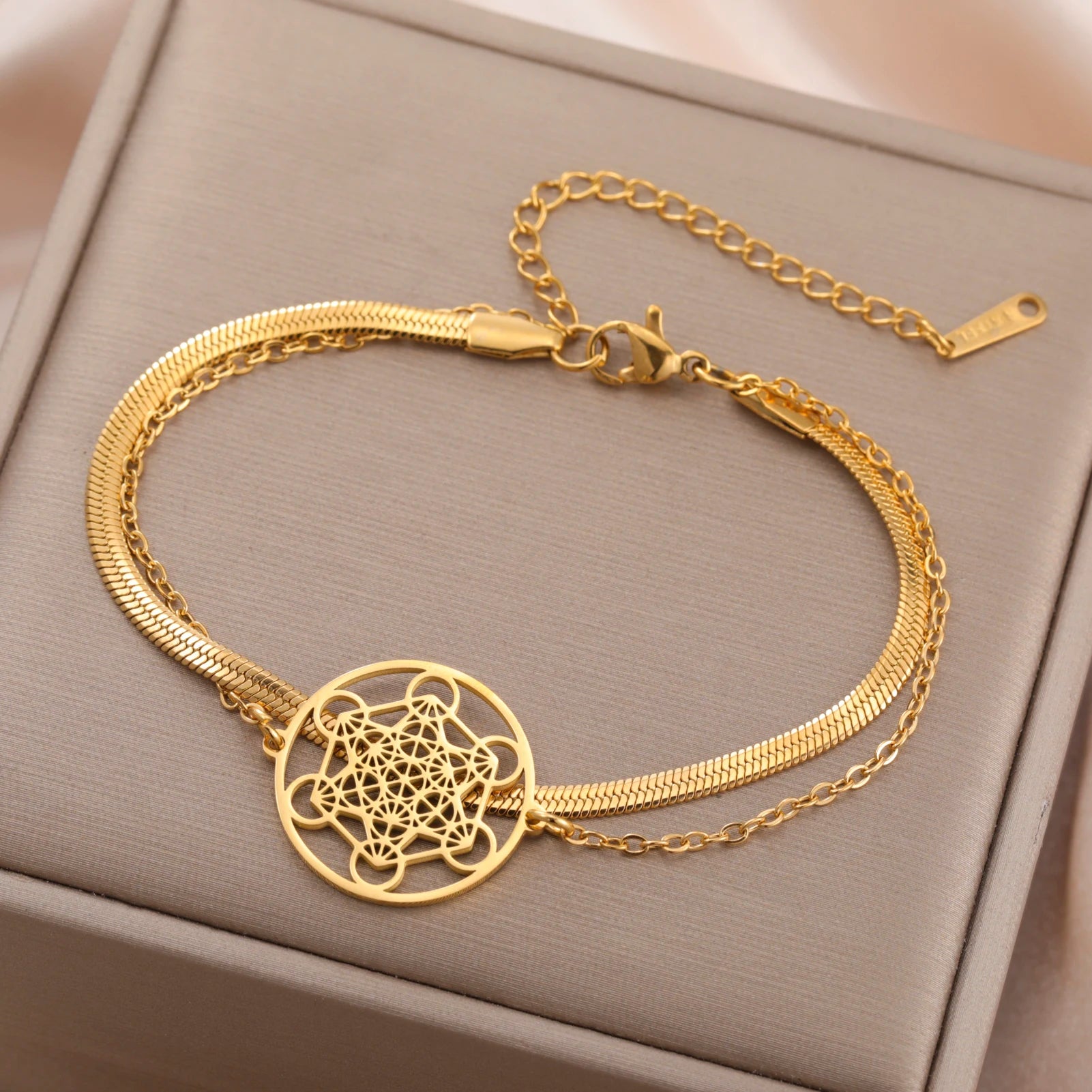 Armband mit Metatron-Würfel-Anhänger gold