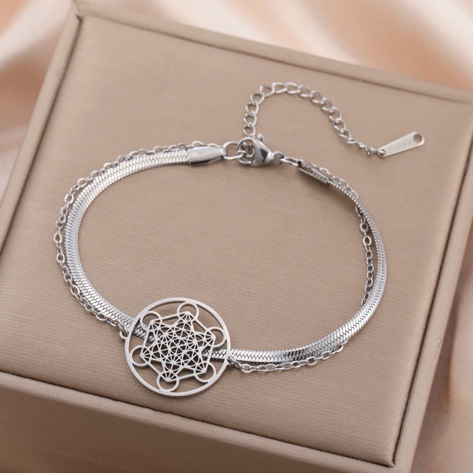 Armband mit Metatron-Würfel-Anhänger silber