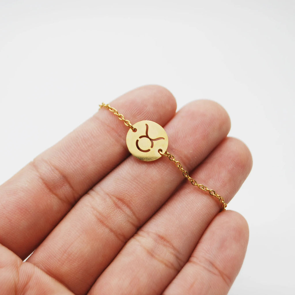 Armband mit Anhänger des astrologischen Sternzeichens