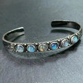 Armband mit Mondsteinen 