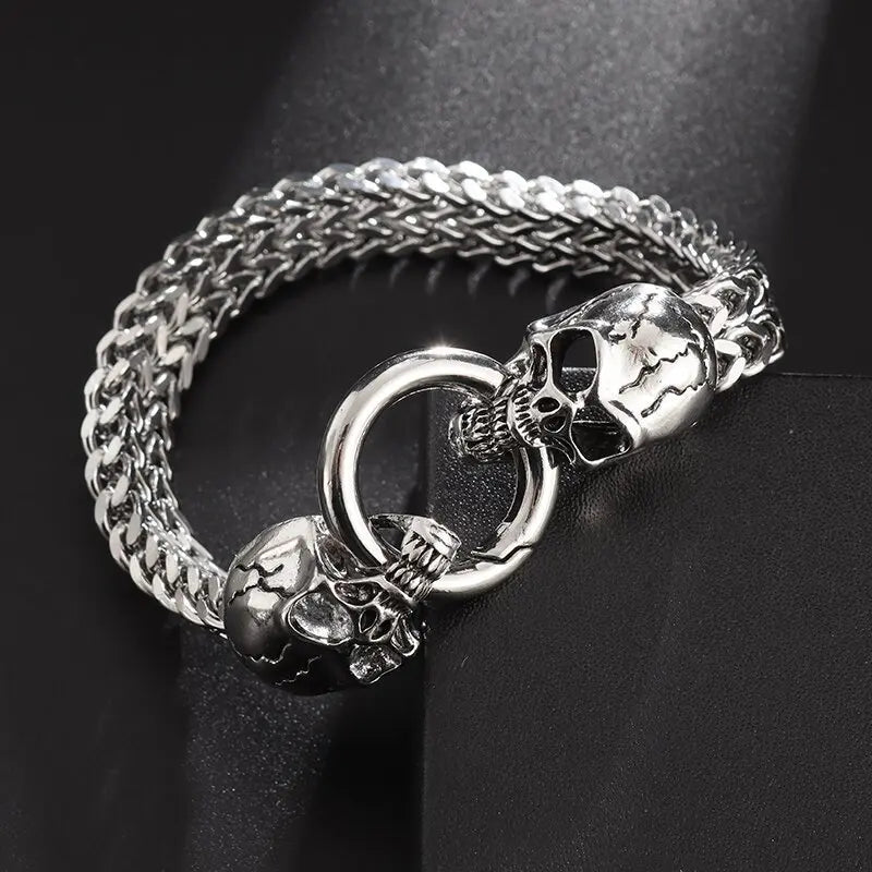 Armband mit Totenköpfen für Herren in Silber