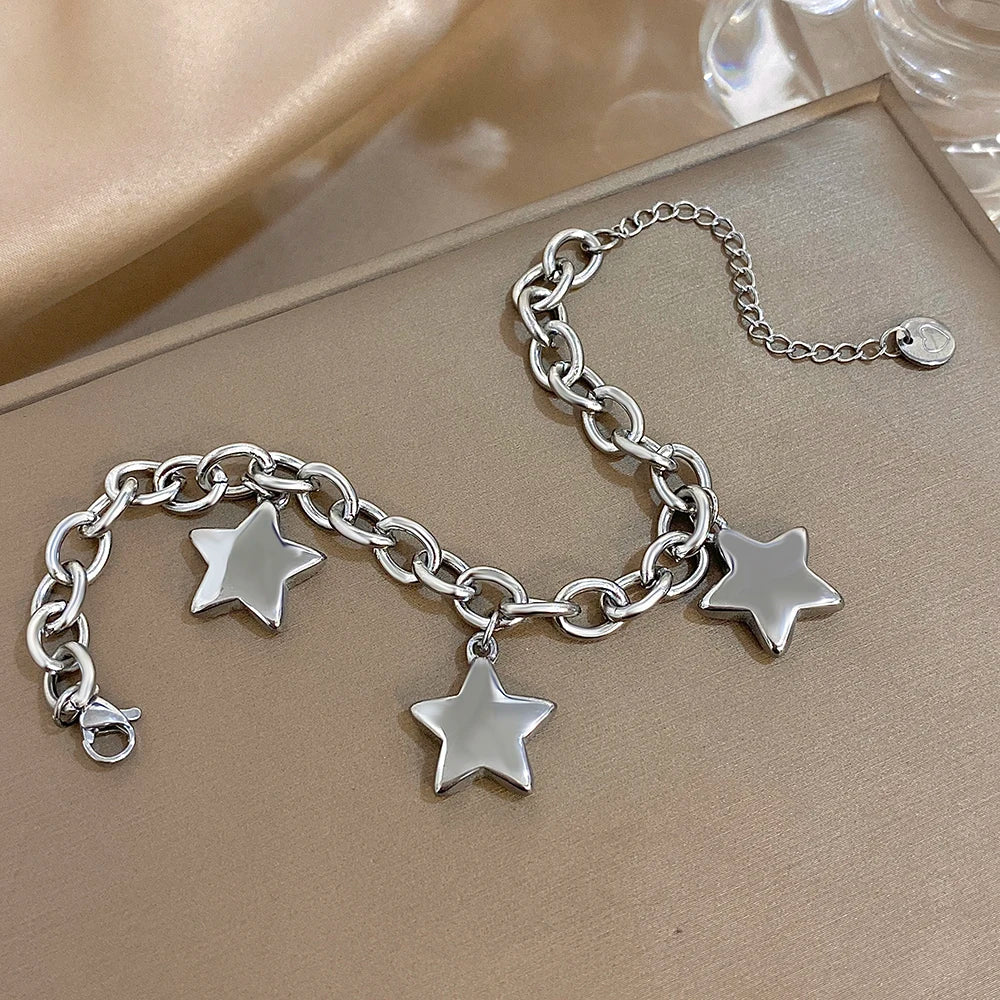 Armband mit drei hängenden Sternen Silber