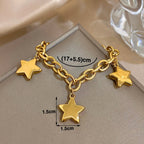 Armband mit drei hängenden Sternen