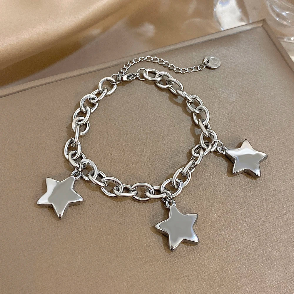 Armband mit drei hängenden Sternen Silber