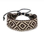 Handgefertigtes brasilianisches Armband mit geometrischen Formen, schwarz
