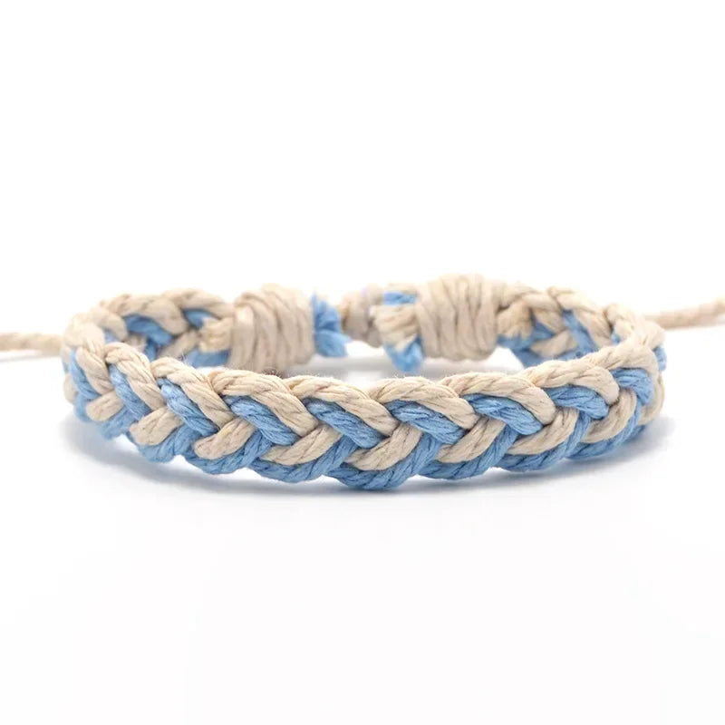 Handgefertigtes brasilianisches Armband Naturfarben hellblau