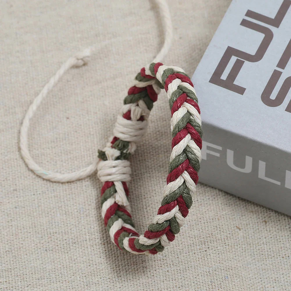 Brasilianisches Armband aus Baumwollfaden mit natürlicher Optik rot