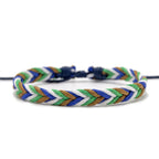 Minimalistisches brasilianisches Armband aus blauem und weißem Baumwollfaden