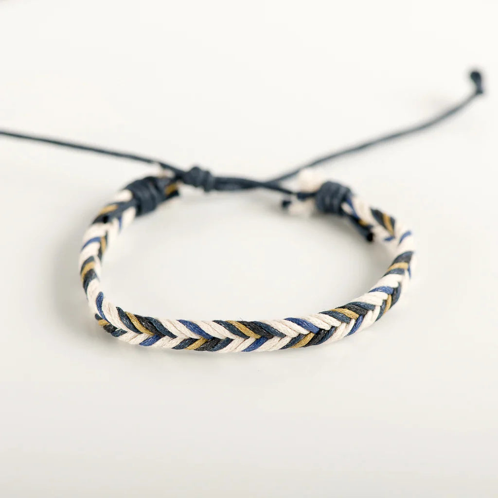 Geflochtenes brasilianisches Armband blau