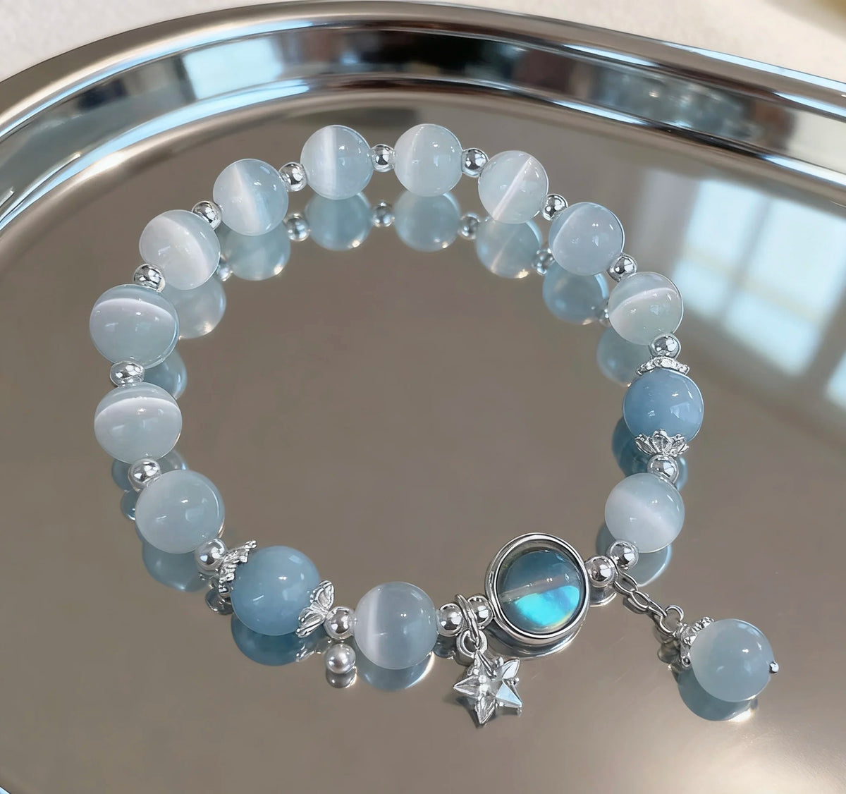 Himmlisches Mondstein-Armband