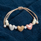 Armband mit Herz aus beiger Keramik