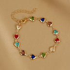Armband mit emaillierten Herzen in Gold und Mehrfarbig