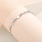 Armband mit funkelnden Herzen