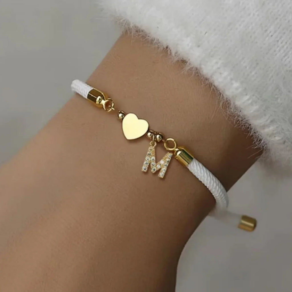 Buntes Armband mit Strass-Initiale - Buchstabe 