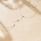 Handgelenkband mit Zirkonblumen in Silber