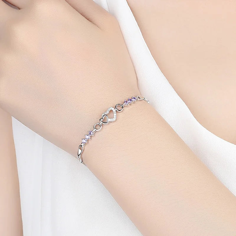 Elegantes Armband mit Herz aus weißem Zirkon