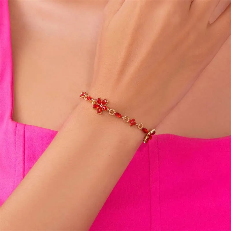 Elegantes Armband mit roten Blumen