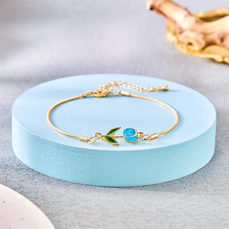 Elegantes Armband Blaue Tulpenblume