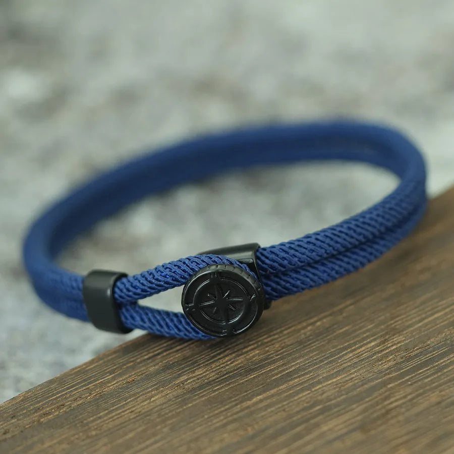 Seilarmband mit schwarzem Kompass Windrose marineblau