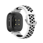 Silikonarmband für Fitbit Versa 3, Versa 4, Sense 1 und Sense 2 Uhr in Weiß und Schwarz