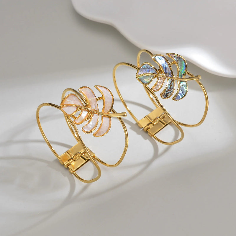 Armband mit blauem Palmblatt