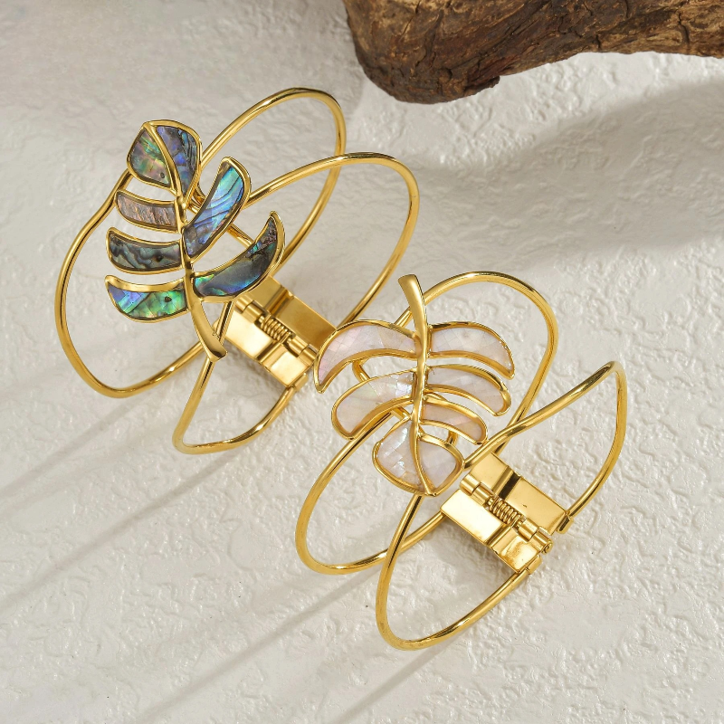 Armband mit blauem Palmblatt