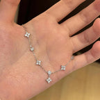 Feines Blumenarmband aus Zirkon Silber